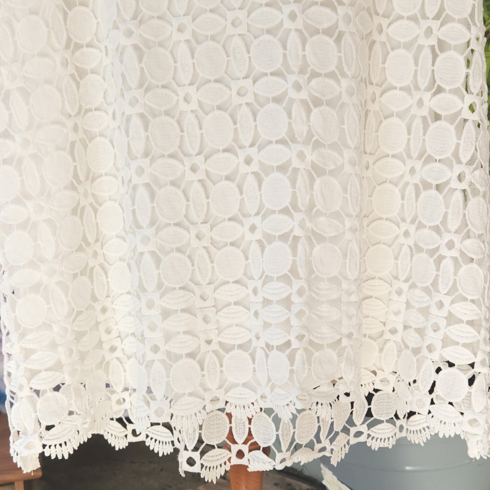 SUZANNE BETRO 💥SALE💥 NWOT   full on heavy set lace sleeveless blouse - Picture 4 of 7